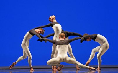 BEACH BIRDS chor. Merce Cunningham; Ballet de L’Opéra de Lyon; © Joanna Miklaszewska